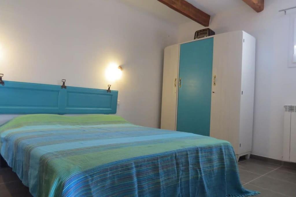 Les Tarraiettes Au Pied Du Luberon Villa Lourmarin Bagian luar foto